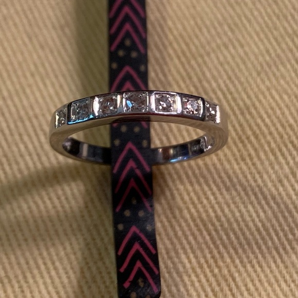 7 Round Diamond Ring White Gold Size 6 custom made from 80+ year old diamonds - Picture 5 of 5